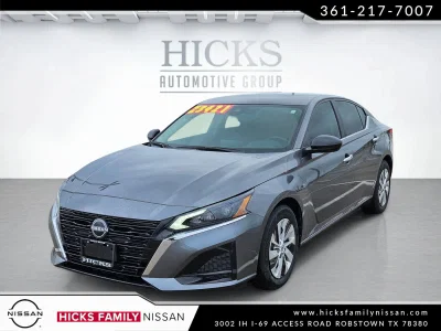 used 2025 NISSAN