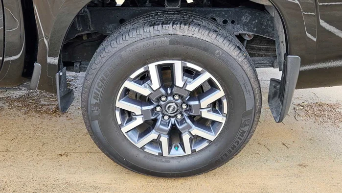 vehicle-img
