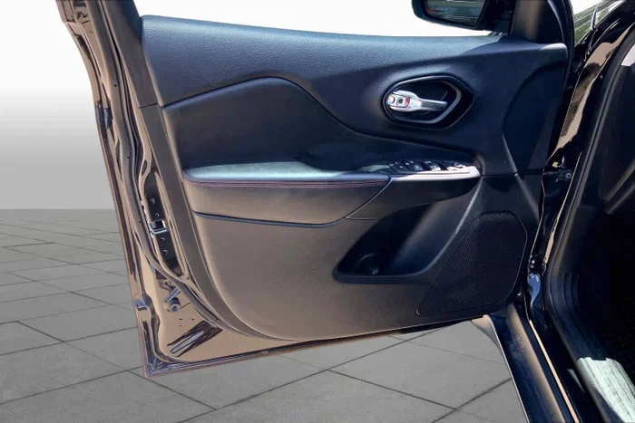 vehicle-img