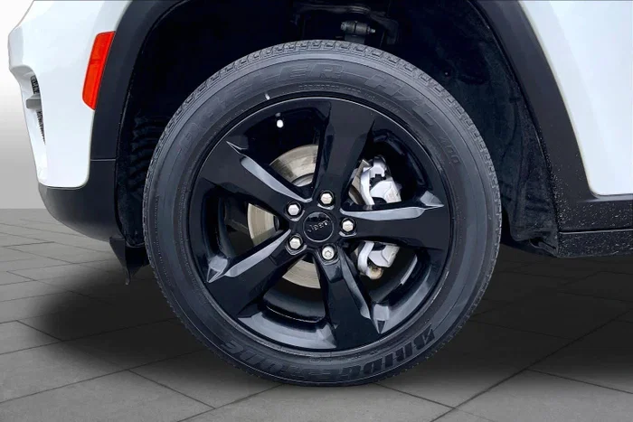 vehicle-img