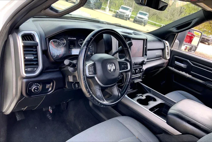 vehicle-img