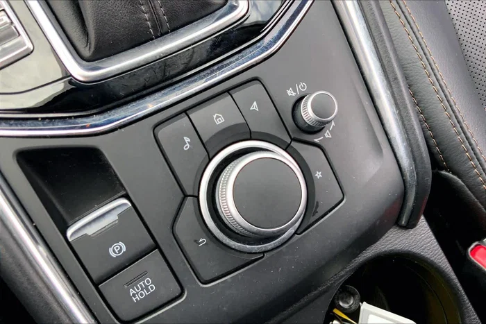 vehicle-img