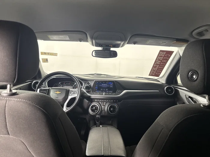 vehicle-img