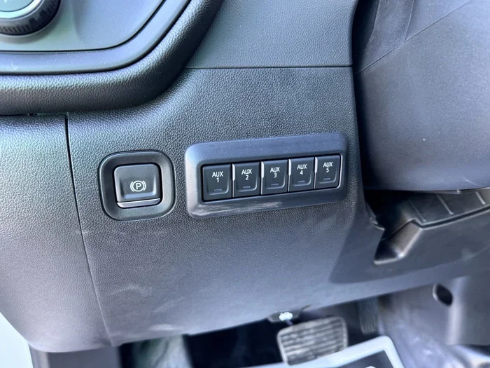 vehicle-img