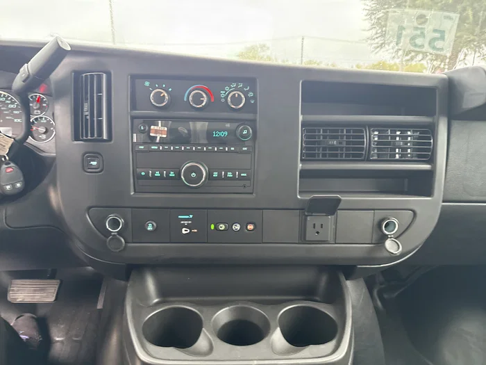 vehicle-img