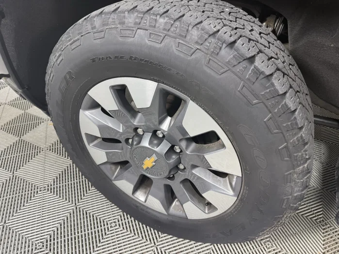 vehicle-img