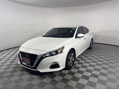used 2019 NISSAN