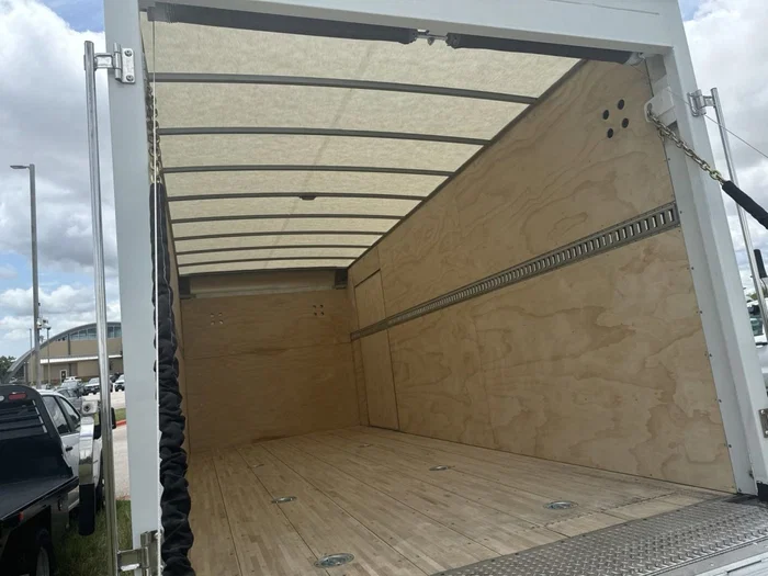 vehicle-img
