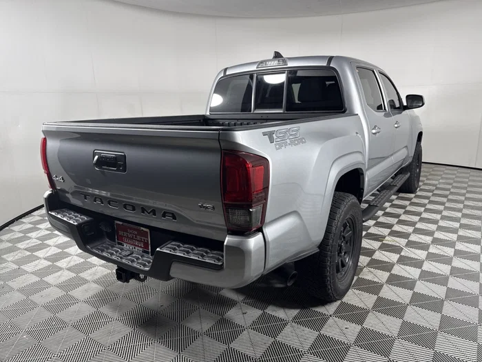 vehicle-img