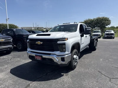 new 2025 CHEVROLET