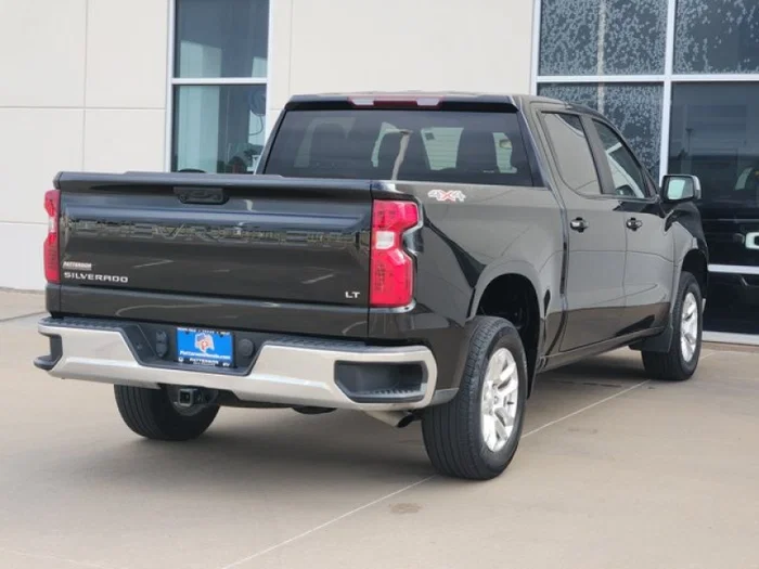 vehicle-img