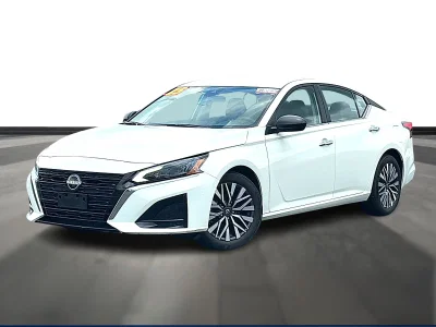 used 2025 NISSAN