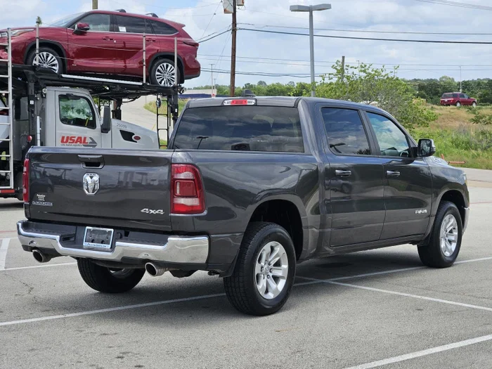 vehicle-img