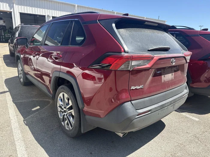 vehicle-img