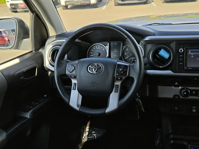 vehicle-img