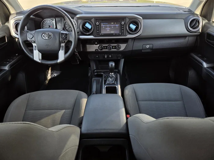 vehicle-img